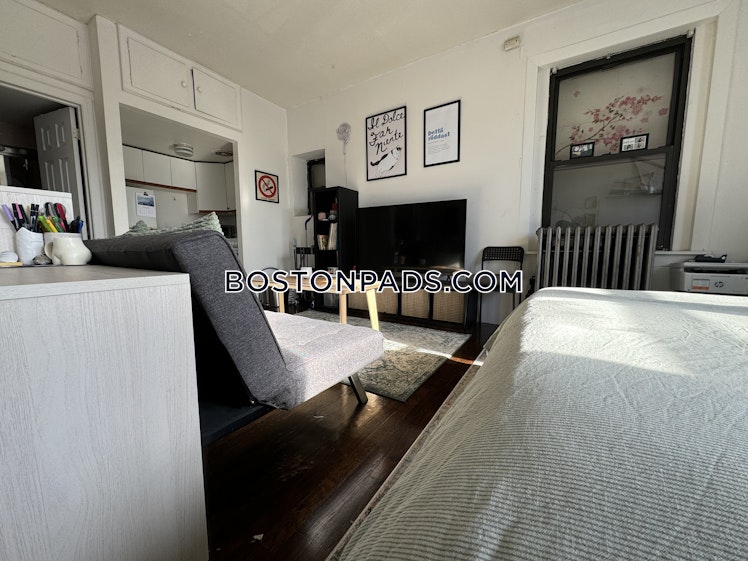 Brighton Ave., Boston