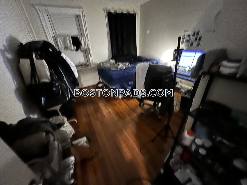 BOSTON - ALLSTON - 3 Beds, 1 Bath - Image 34