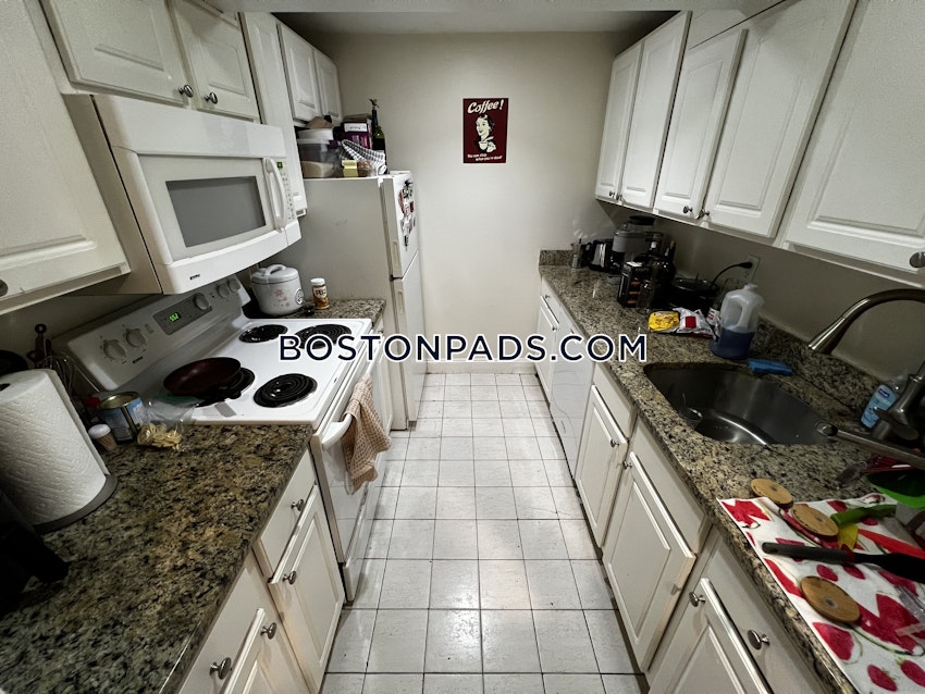 BOSTON - ALLSTON - 3 Beds, 1 Bath - Image 7