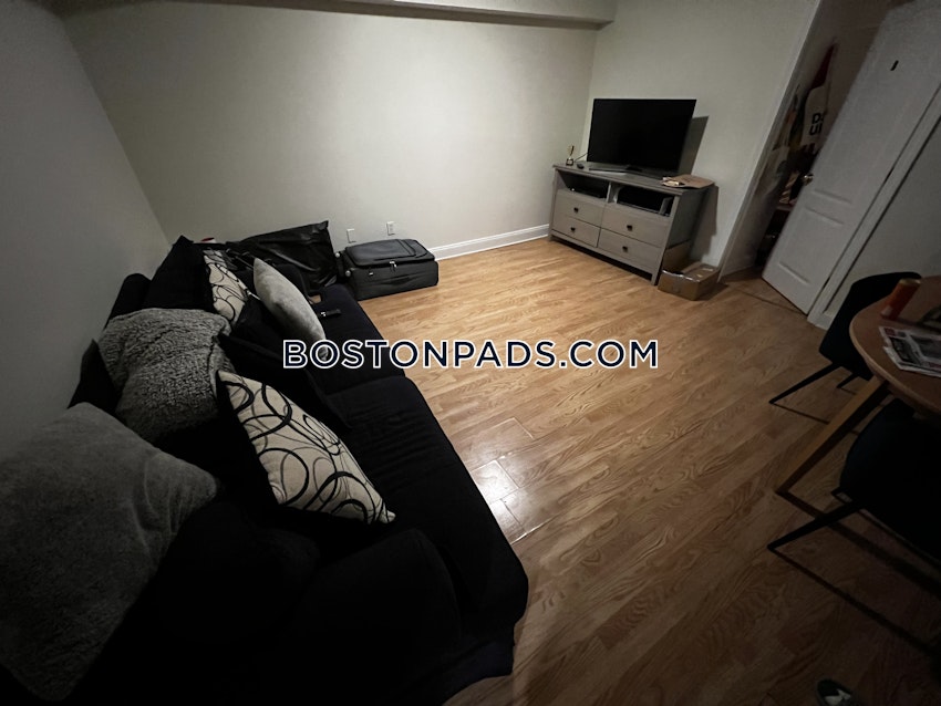 BOSTON - ALLSTON - 3 Beds, 1 Bath - Image 5