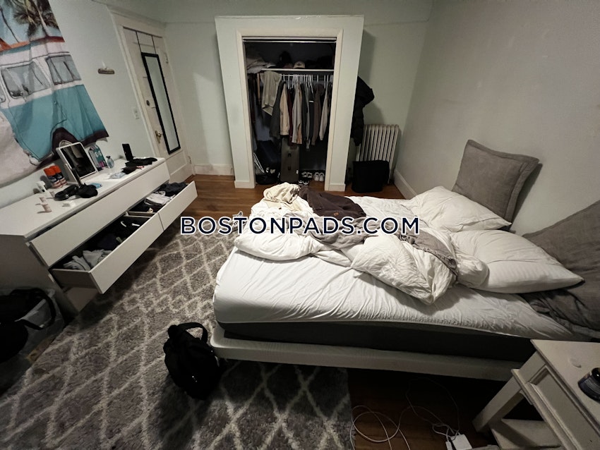 BOSTON - ALLSTON - 3 Beds, 1 Bath - Image 2