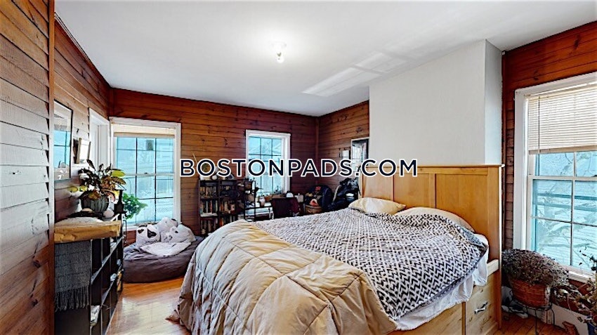 SOMERVILLE - PORTER SQUARE - 1 Bed, 1 Bath - Image 9