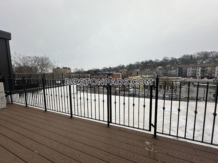 Beacon St, Brookline