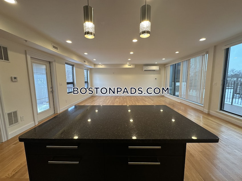 Brookline - $7,600+ /month