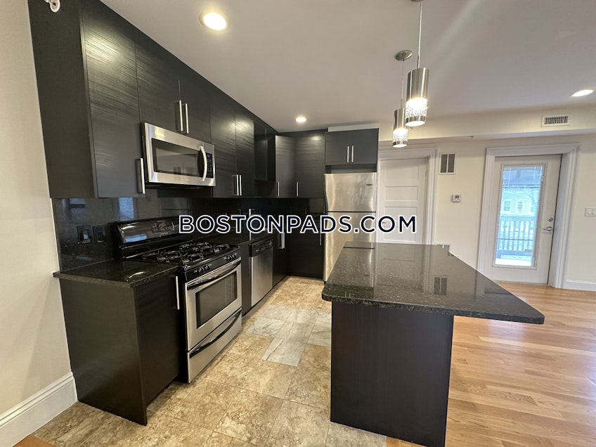 Brookline - $7,600+ /month