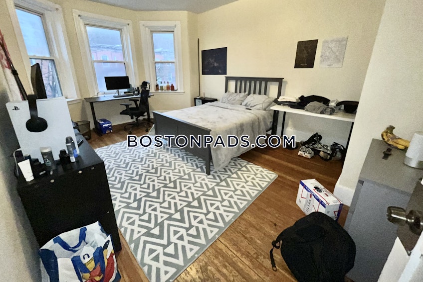 Boston - $5,200+ /month