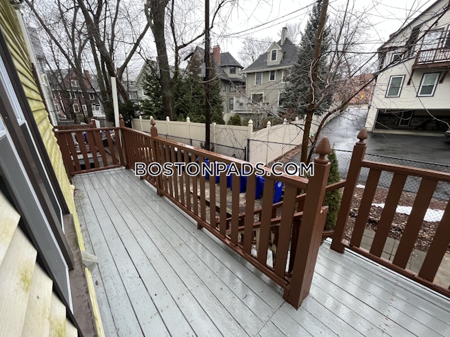 Brookline - $3,600+ /mo