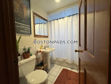 Boston - 2 Beds, 1 Baths