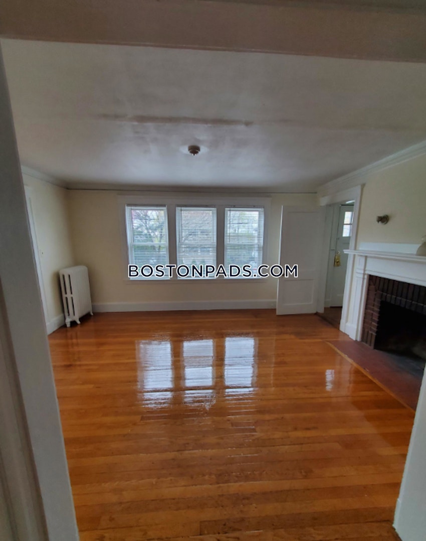 BELMONT - 2 Beds, 1 Bath - Image 12