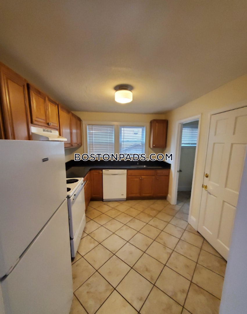 BELMONT - 2 Beds, 1 Bath - Image 1