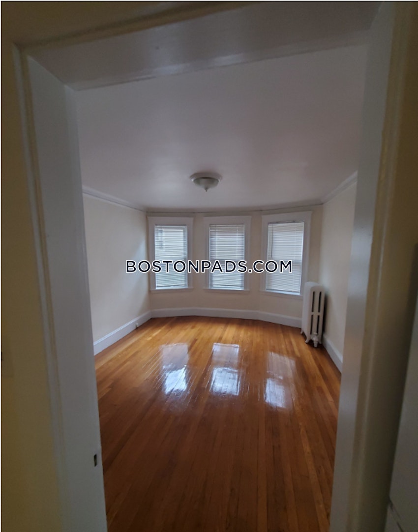 BELMONT - 2 Beds, 1 Bath - Image 9