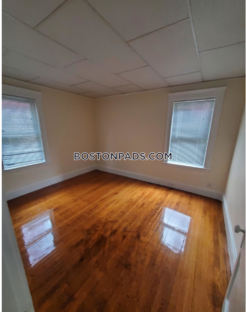 BELMONT - 2 Beds, 1 Bath - Image 2