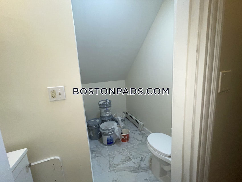 BOSTON - JAMAICA PLAIN - HYDE SQUARE - 5 Beds, 2 Baths - Image 63