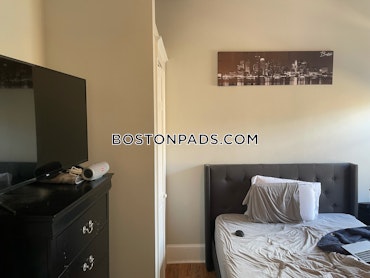 Boston - 2 Beds, 1 Baths