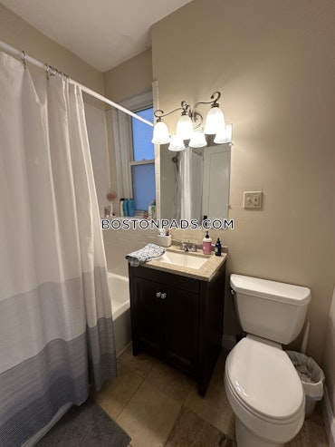 Boston - 2 Beds, 1 Baths