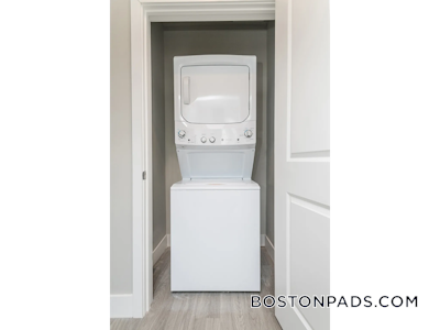 Billerica 3 bedroom  baths Luxury in BILLERICA - $3,738