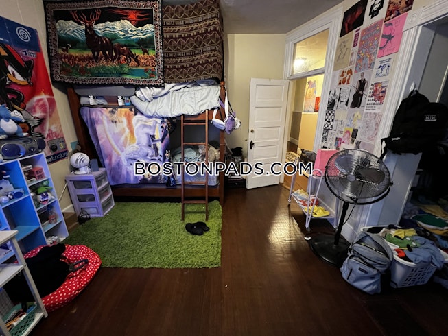 Boston - $5,200+ /mo