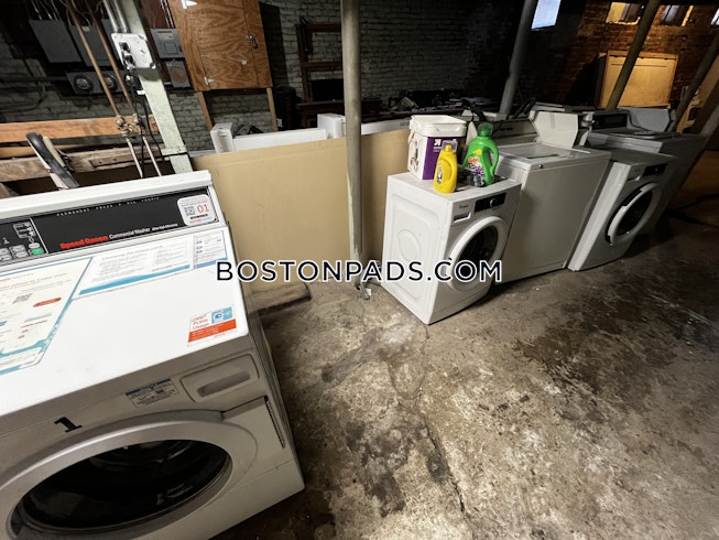 Boston - $5,200+ /mo