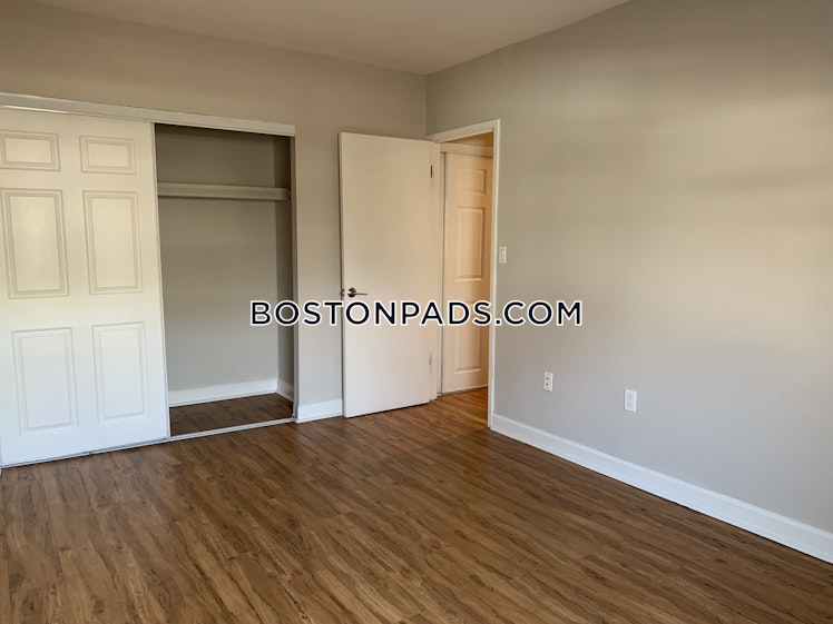 Bronsdon St., Boston