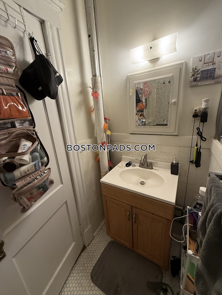 Washington St., Malden