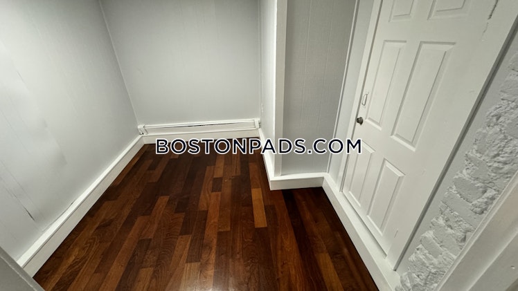 Farrington Ave., Boston