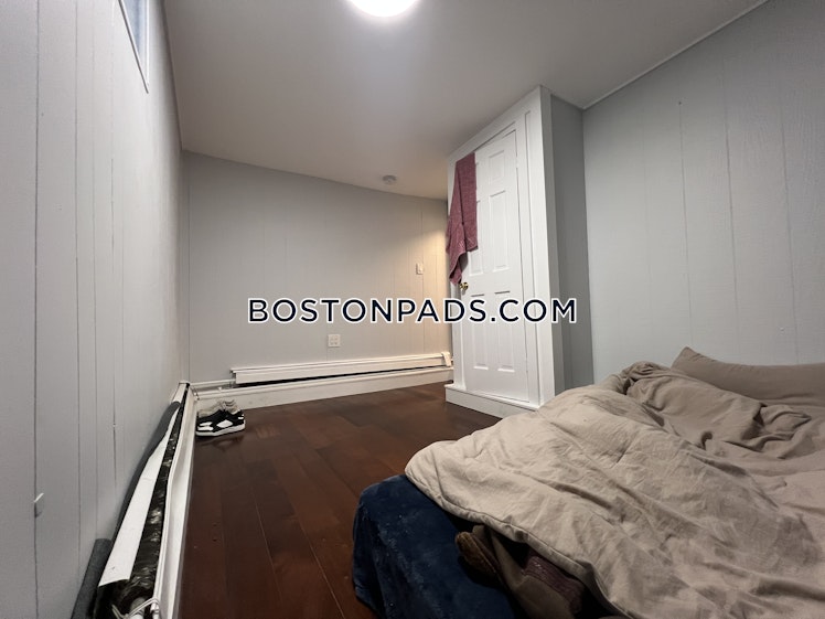 Farrington Ave., Boston