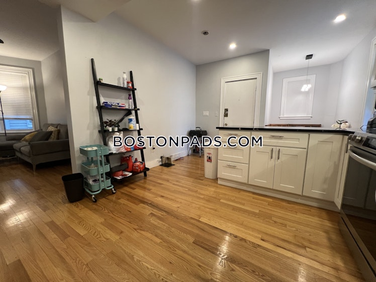 Farrington Ave., Boston