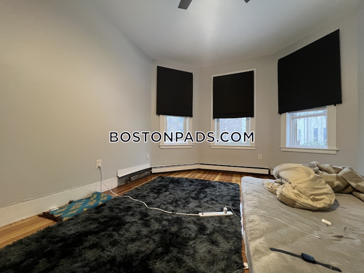 Farrington Ave., Boston