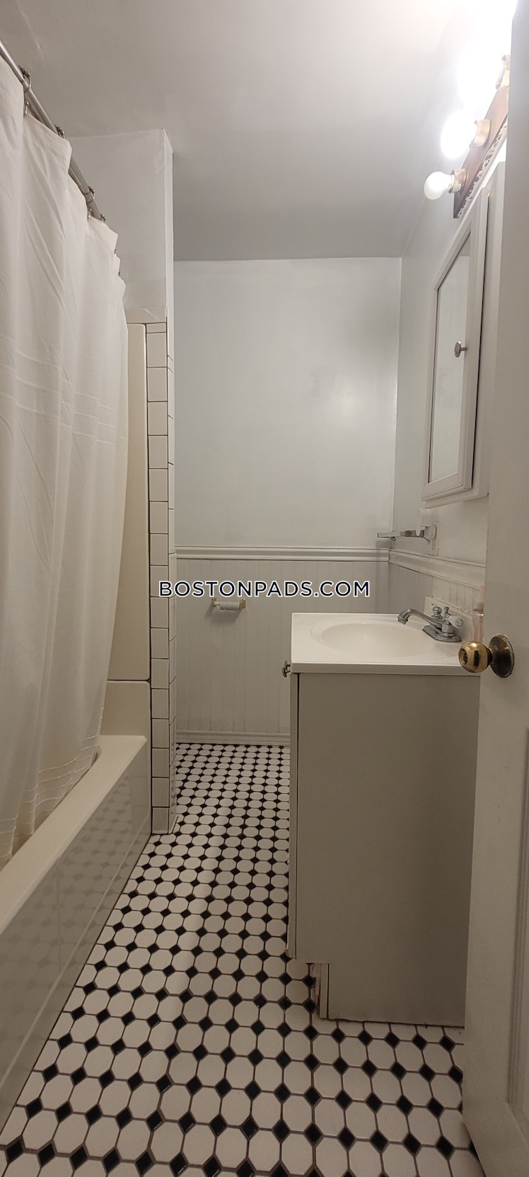 Egmont St., Brookline