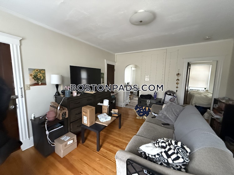 Pleasant St., Malden