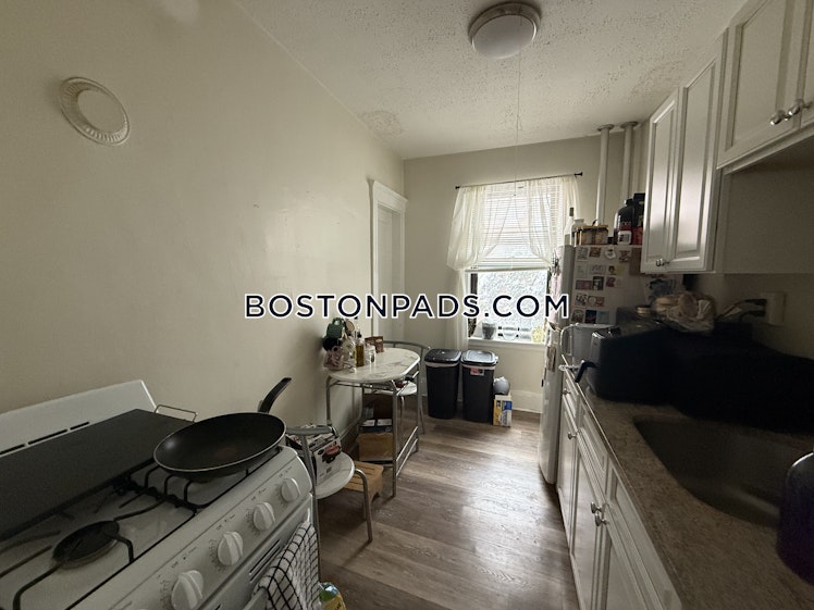 Pleasant St., Malden