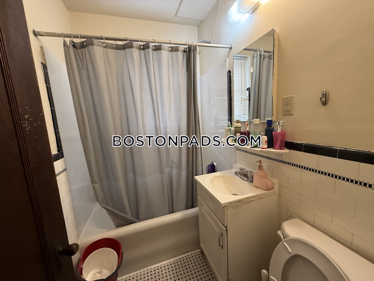 Pleasant St., Malden