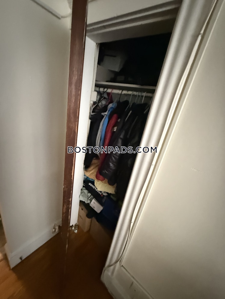 Pleasant St., Malden