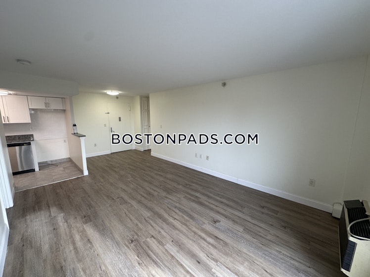 Freeman St., Brookline