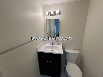 Freeman St. Brookline