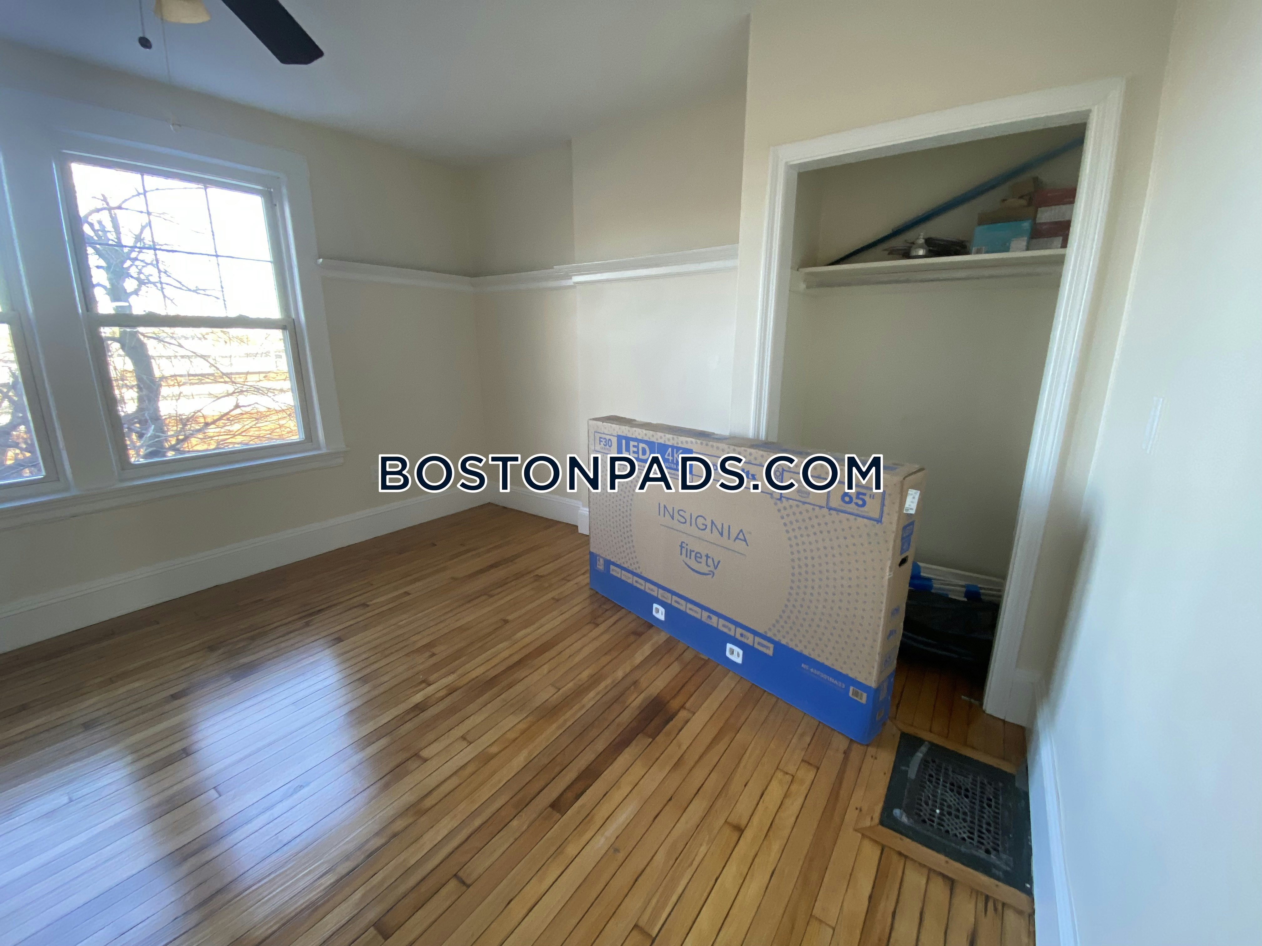 Boston - 7 Beds, 4 Baths
