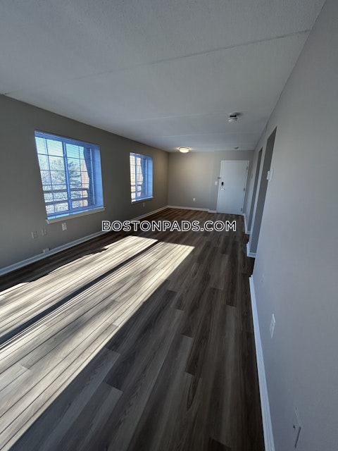 Vanage Ter. Swampscott photo 26