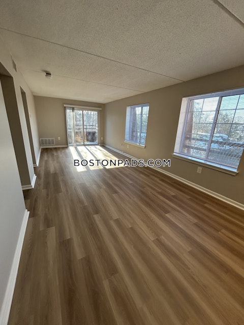 Vanage Ter. Swampscott photo 31