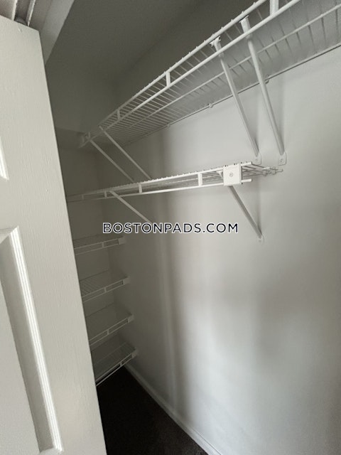 Vanage Ter. Swampscott photo 30