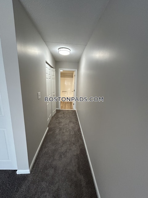 Vanage Ter. Swampscott photo 5