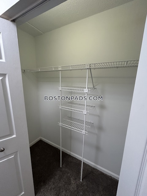 Vanage Ter. Swampscott photo 3