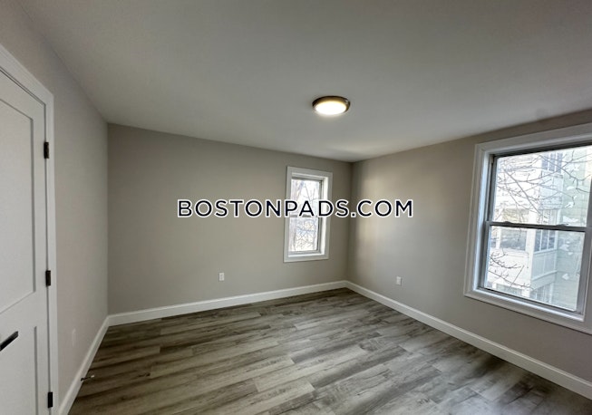 Boston - $3,950+ /mo