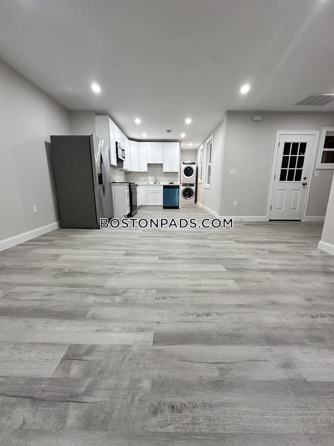 Boston - $3,950+ /mo