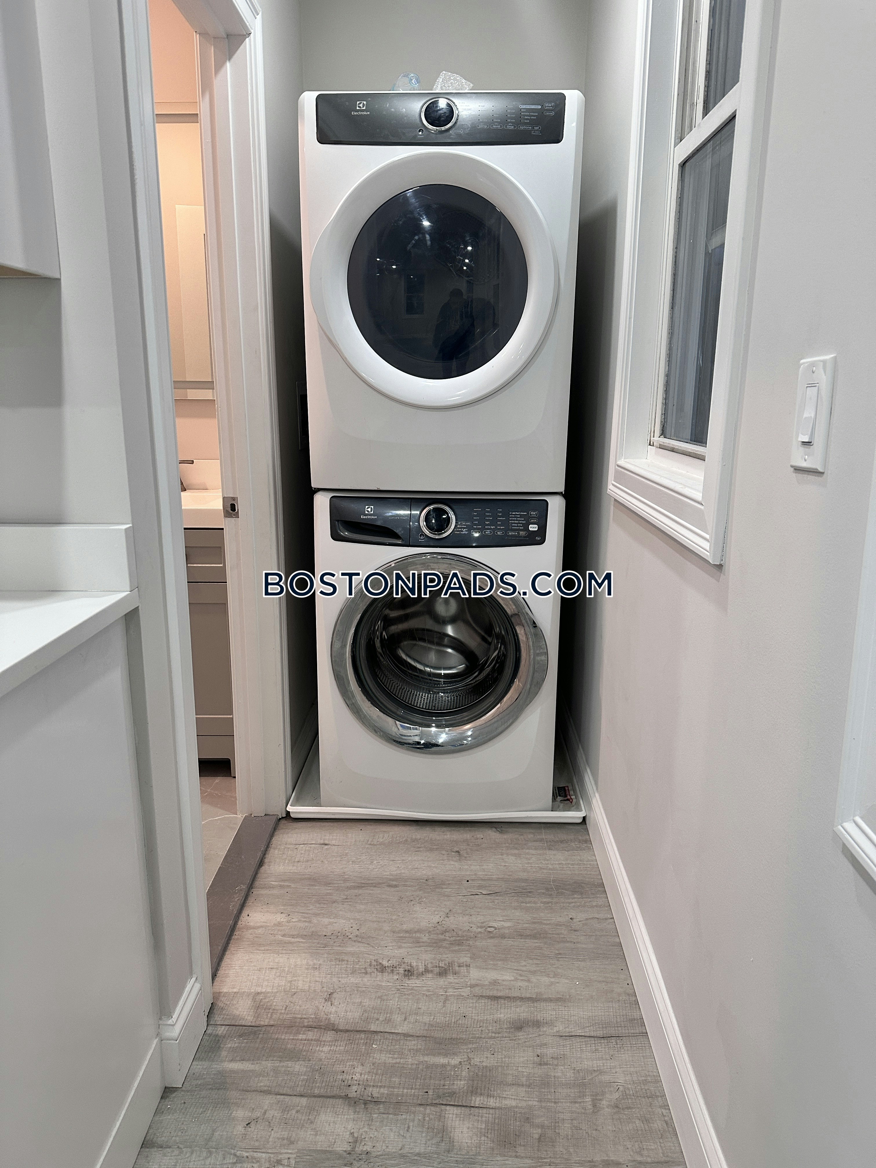 Roxbury, Boston, MA - 4 Beds, 2 Baths - $3,950 - ID#5478857