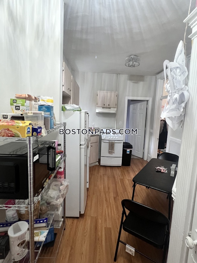 Boston - $4,100+ /mo