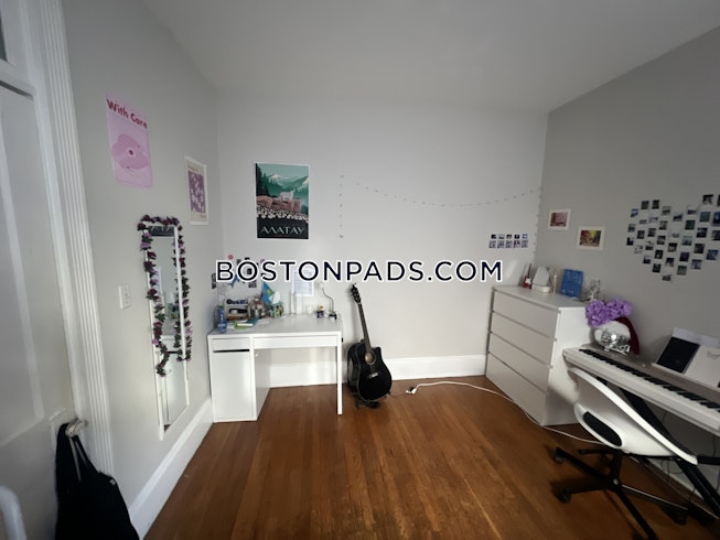Boston - $4,100+ /mo
