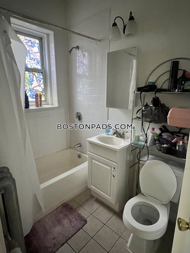 Boston - $4,100+ /mo