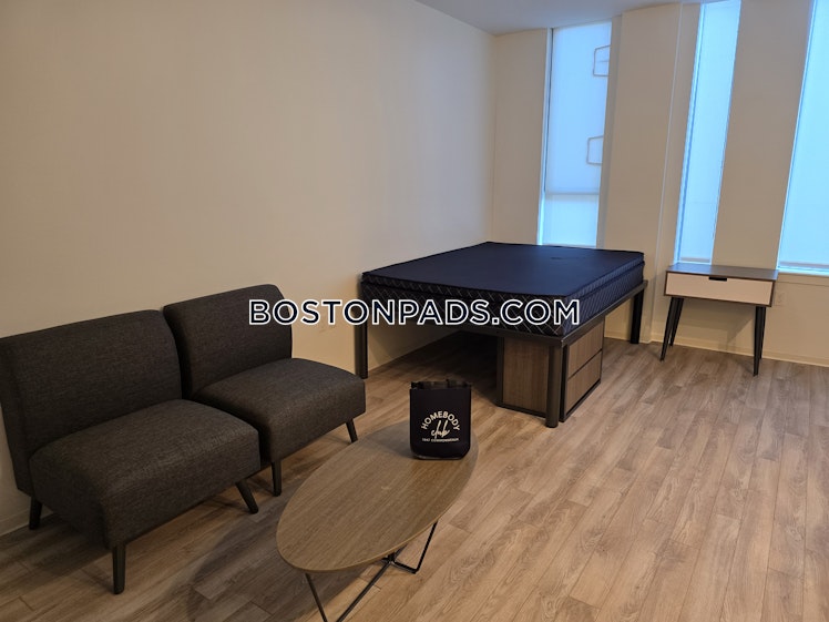 Commonwealth Ave., Boston