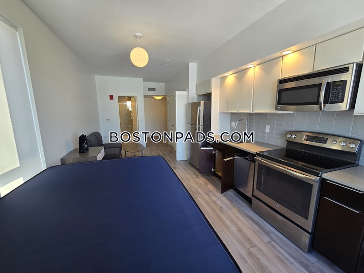 Commonwealth Ave., Boston