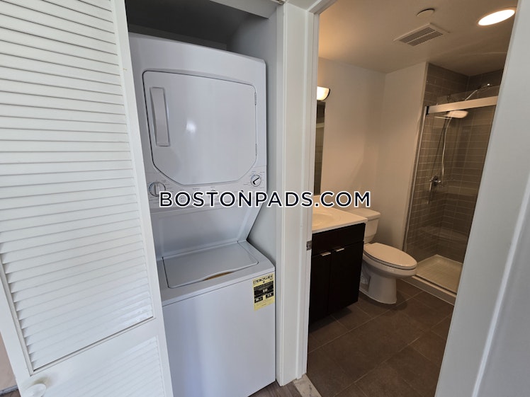 Commonwealth Ave., Boston